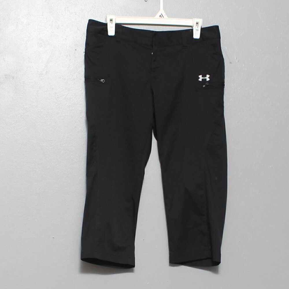 Under Armour semi fitted heat gear black cropped pants Capri